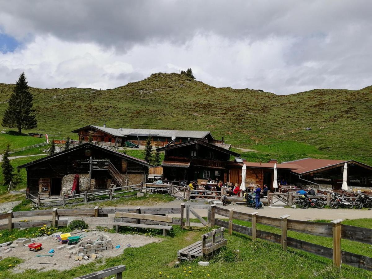 Ferienwohnung Ehrensberger Brixen im Thale Bagian luar foto