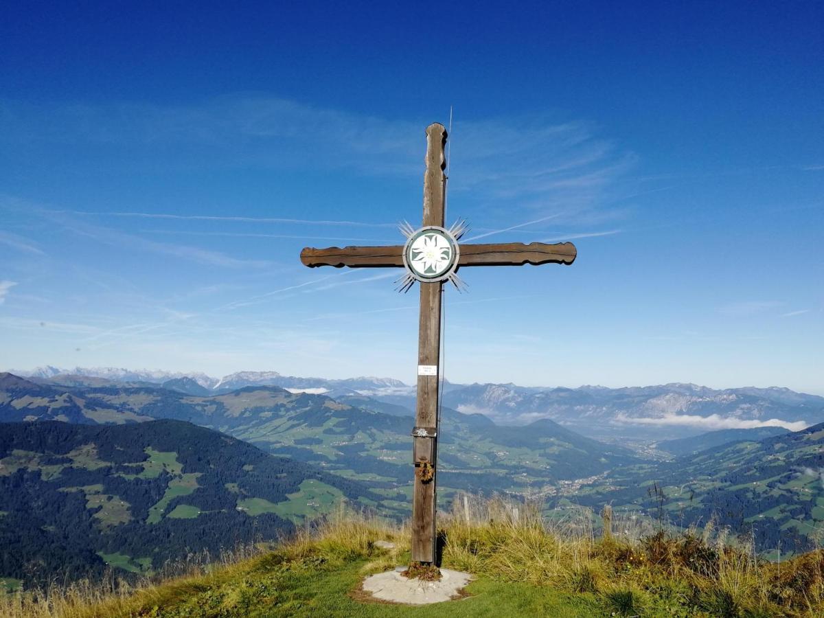 Ferienwohnung Ehrensberger Brixen im Thale Bagian luar foto